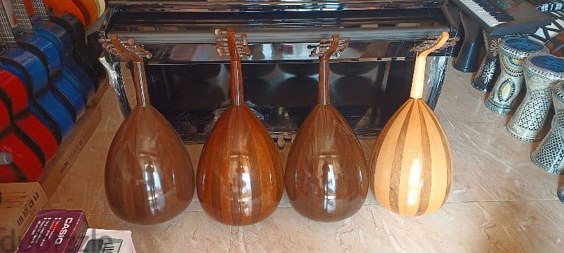 عود من خشب الجوز والزان والوجه شوح الزند عيار صوت جميل جدا 1