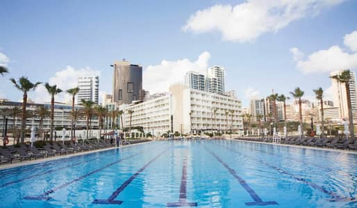 2 memberships in Movenpick pool access season 2024