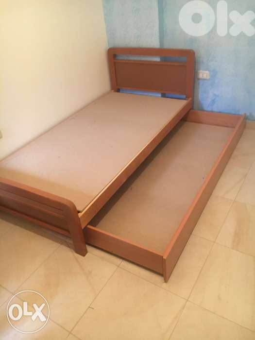 تخت مفرد مع جارور وفرشات 1