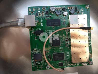 Mikrotik RouterBoard 711-5Hn مكنة انترنت