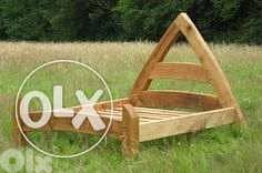 Vintage viking thik massive wood bed تخت خشب سميك خشب شكل قروي 0