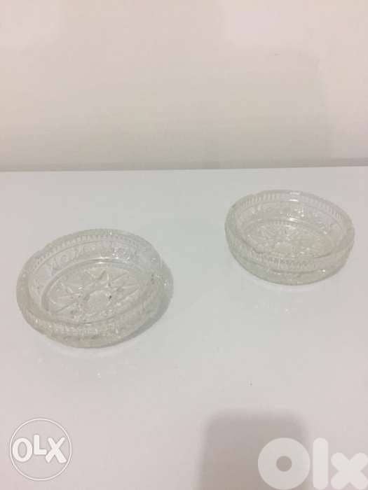 Antique pair of cristal ashtrays 0
