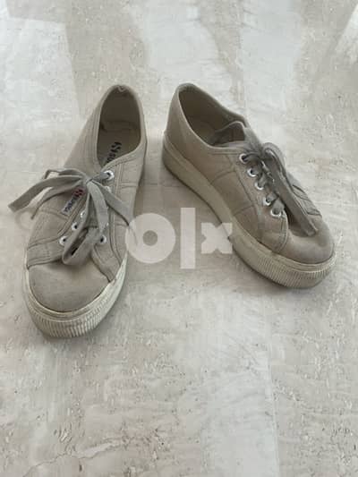 superga size 35