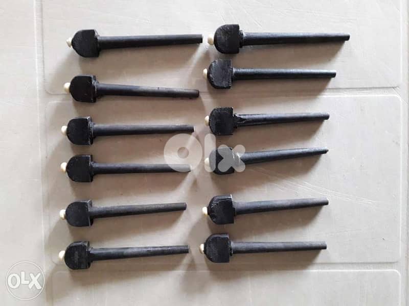 12 Pegs for AOUD 0