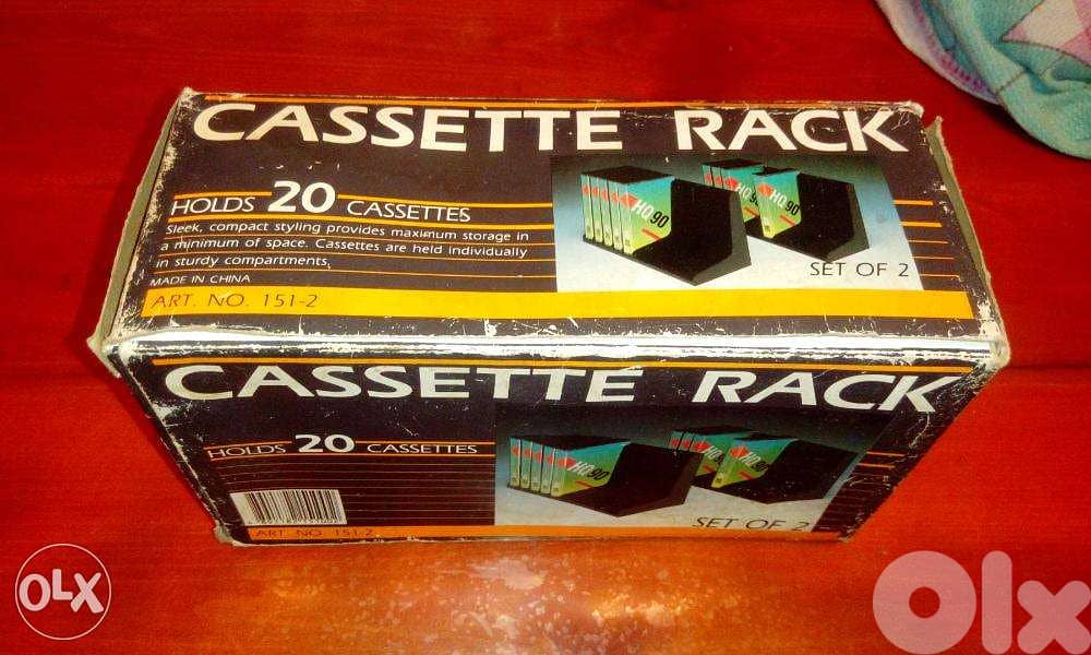 Vintage Box of 2 cassettes rack 20 cassettes 0