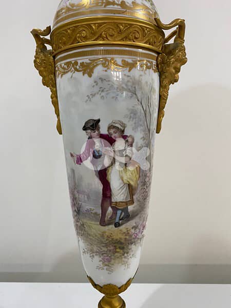 authentic porcelain de Sevres vase 19th century 0