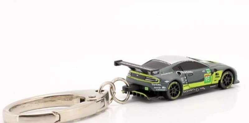 Aston Martin GTE diecast car model 1:87. 3