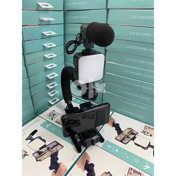 AY49U C Type Portable Camera Stabilizer Fill Light Microphone Camera 1