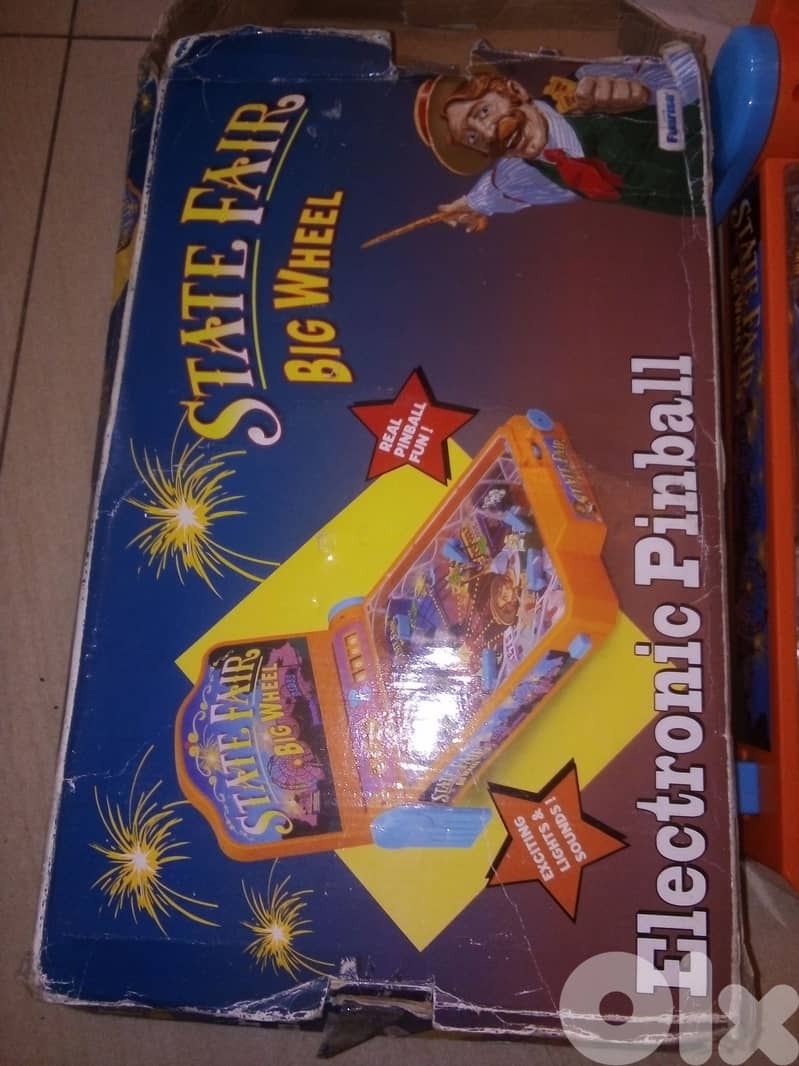 Vintage kids electronic pinball in box 3