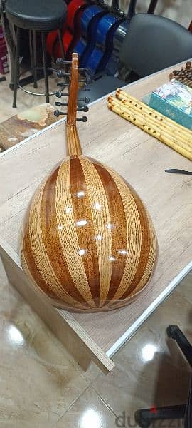 عود احتراف صناعه معملنا دوزان دو دو صوت مميز مع شنطه مبطنه 2