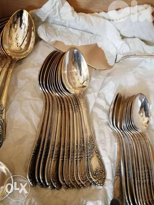 طقم سرفيس سفرة ملاعق شوك سكاكين كامل متكامل ٩١ قطعة سعر مغري تصفيه 4