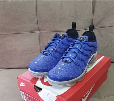 game royal vapormax plus