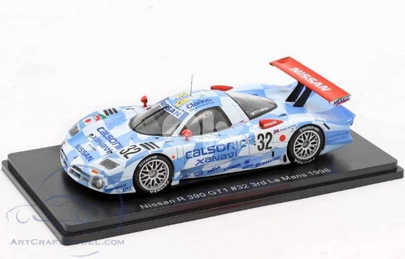Nissan R 390 GT1 diecast car model 1:43. 0
