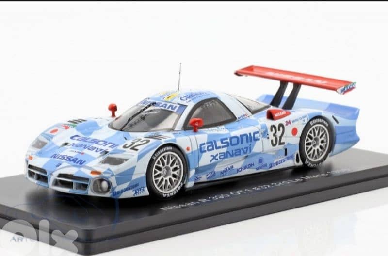 Nissan R 390 GT1 diecast car model 1:43. 1