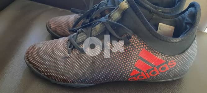 football shoes size 43.5