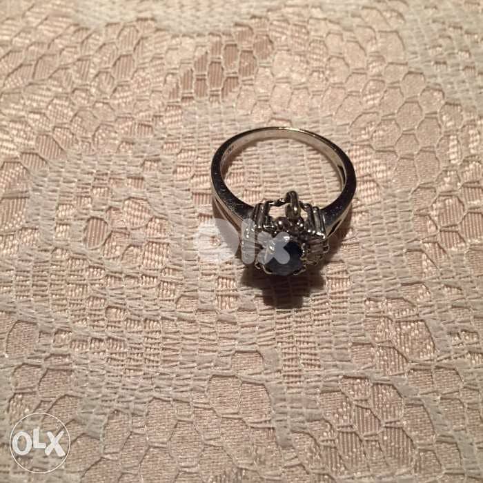 Sapphire and diamond ring white Gold 2