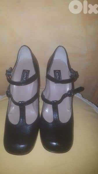 SCHUHE real leather black heels shoes 39 سكربينة 0