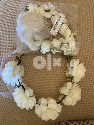 couronnes , FREE DELIVERY INSIDE BEIRUT