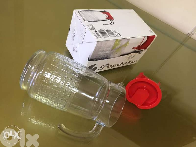 Glass Jug - إبريق زجاجي 3