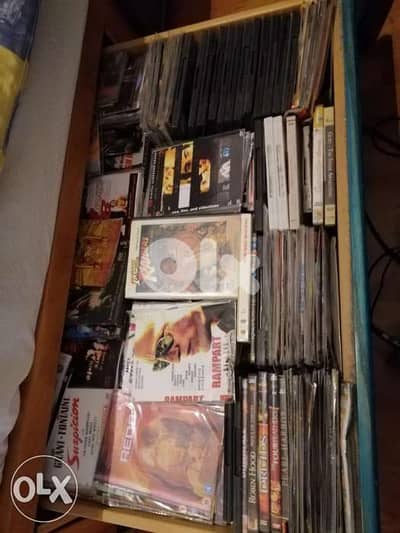 Offer: 600 DVDs for 20$