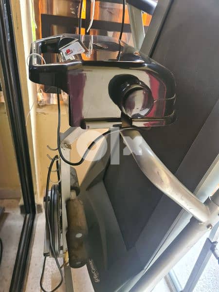 Treadmill fully equiped with full kit 2