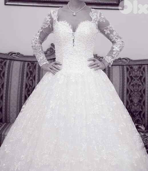 Wedding Dress + Crinoline is for FREE! 5