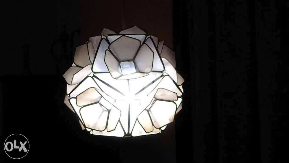 Lampe suspension , vintage , en nacre veritable , fleur de lotus . 1