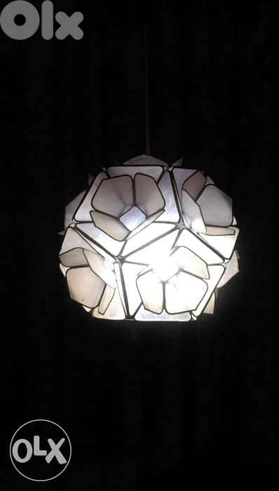 Lampe suspension , vintage , en nacre veritable , fleur de lotus . 2