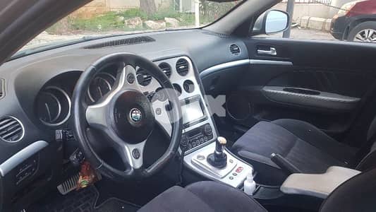 Alfa Romeo 159 full option good condition