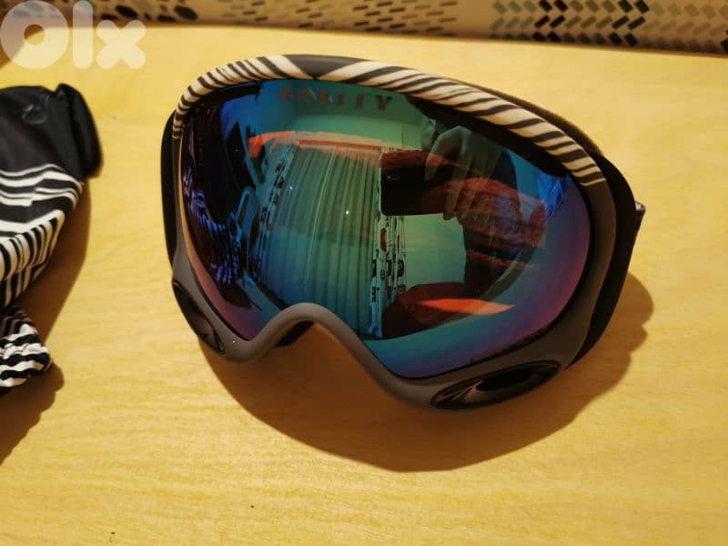 Oakley Prizm Goggles for skiing and snowboarding 0