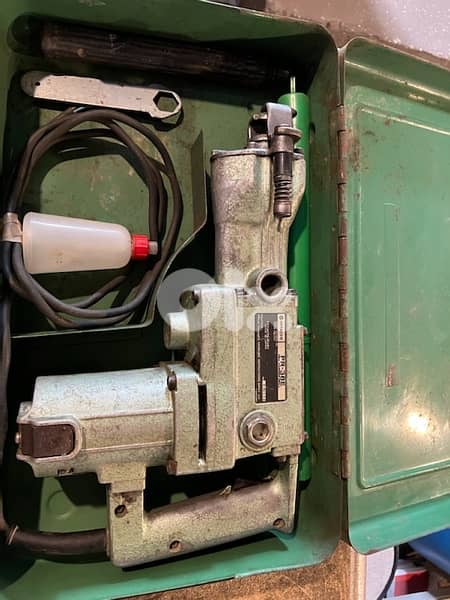 HITACHI HAMMER DRILL                    كمبرسا هيتاشي 4