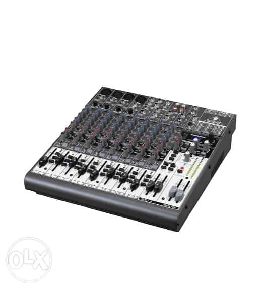 Behringer xenyx1622 FX mixer w effects 2
