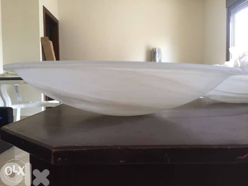 2 Verres de Plafonnier 10$ 1