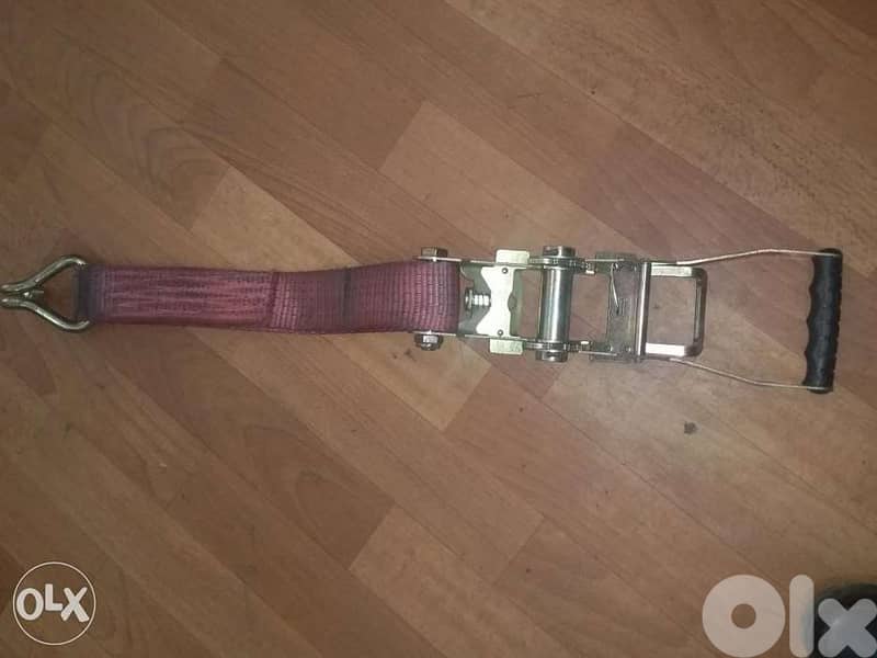 حزام لنقل المعدات 0