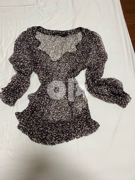 new and like new Free delivery inside beirut 7