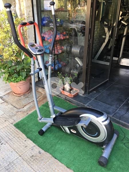 elliptical body sculpture like new very good quality 70/443573 RODGE 0