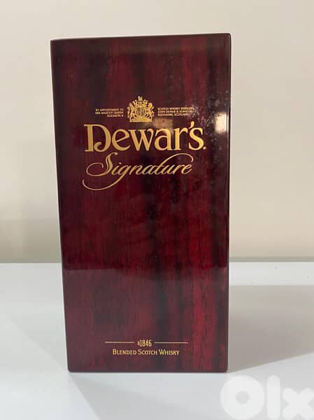 rare antique bottle of signature 0