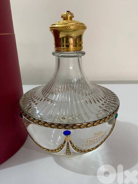 antique cristal bottle 24 carat guilded 0