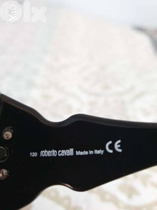 fashioned Roberto Cavalli Sun Glasses 4