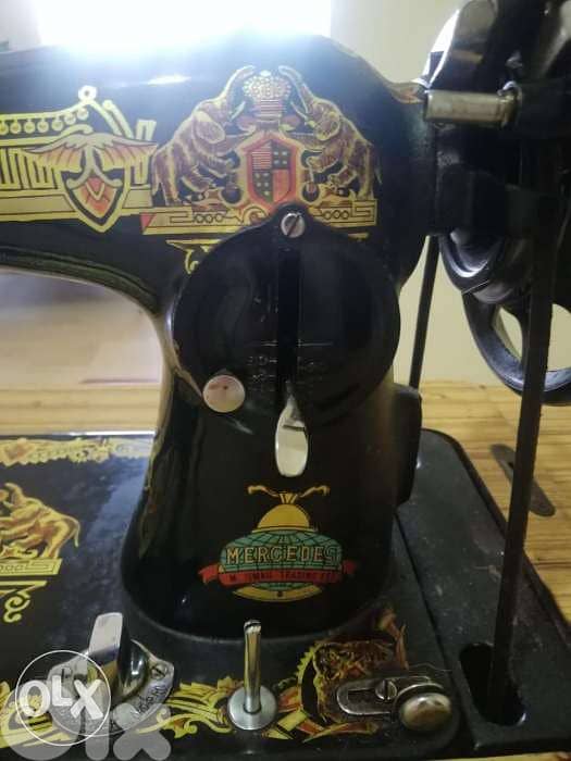 Mercedes old vintage and rare sewing machine , very good condition 1