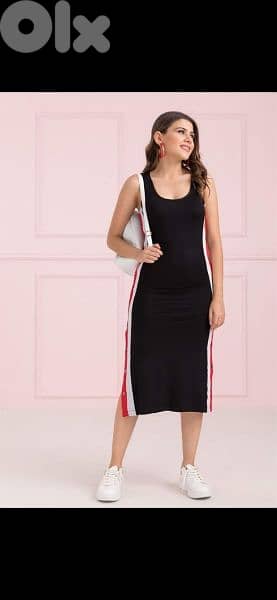 dress aswad . ahmar w abyad 3ala janeb s to xxL 3