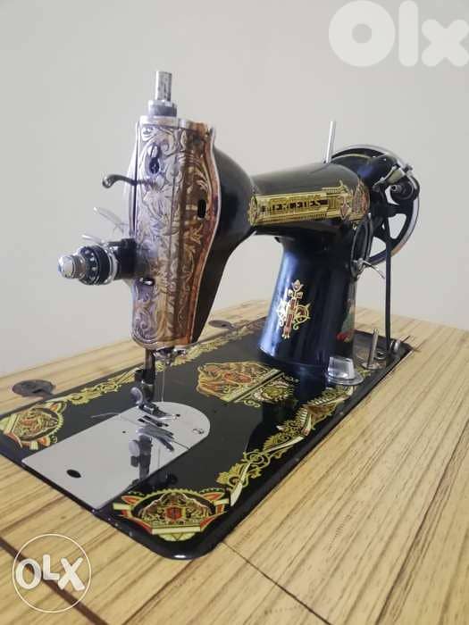 Mercedes old vintage and rare sewing machine , very good condition 2