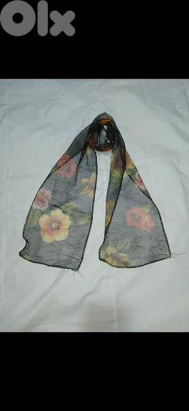 scarf chiffon sizes are on photos  1=7$ or 3=15$ 17