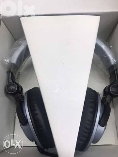 pro headphones PC100 Pickering USA w pouch