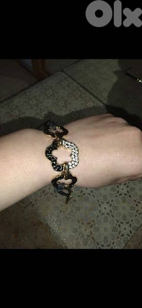 bracelets  1=7$ or 3= 15$ 3