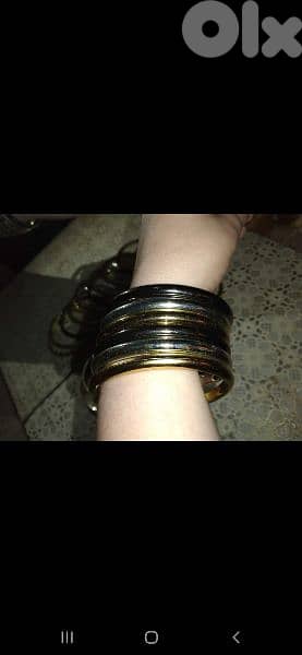 bracelet 3colours bracelets 7= 10$ 1