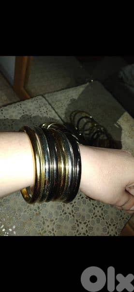 bracelet 3colours bracelets 7= 10$ 4