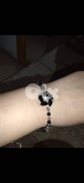 bracelet all black bracelets  1=7$ or 3=15$ 2