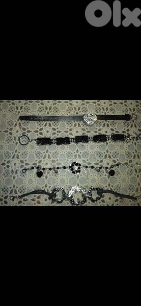 bracelet all black bracelets  1=7$ or 3=15$ 8