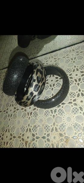 bracelet  bracelets high quality 2 black,1 leopard 1